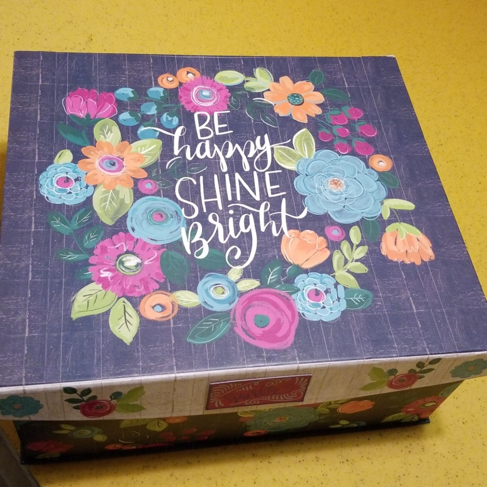 Storage box